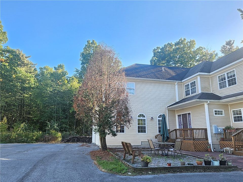 1st image of 7 Sanctuary Dr APT A