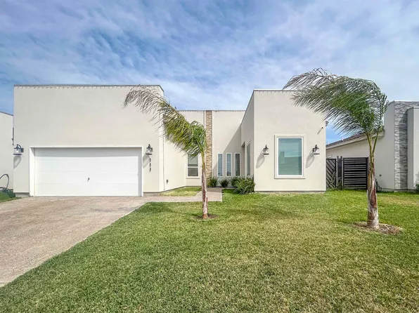 111 Fritz Leiber Dr, Laredo, TX 78041