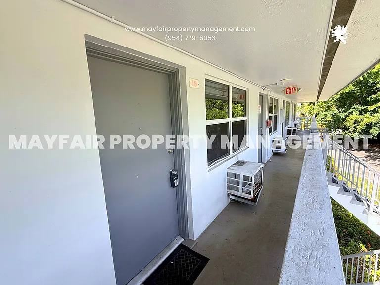 6851 Cypress Rd #19 — Photo 11