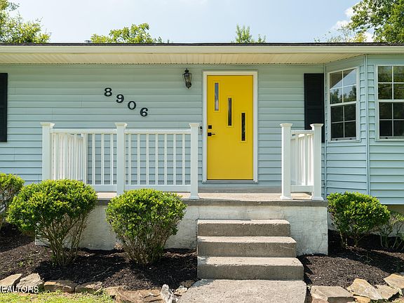 4th image of 8906 Lyme Ln