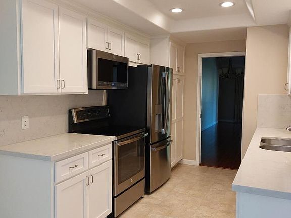 3rd image of 6180 Montgomery Pl