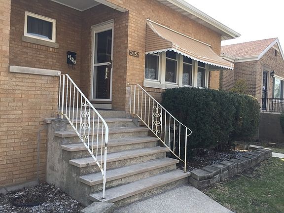 3rd image of 3257 S 59th Ct