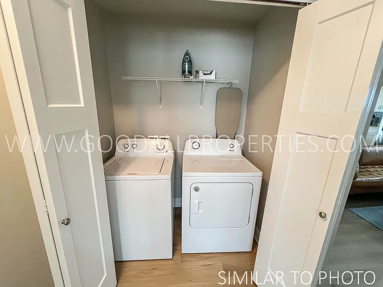 610 NE Hunter Dr — Photo 17