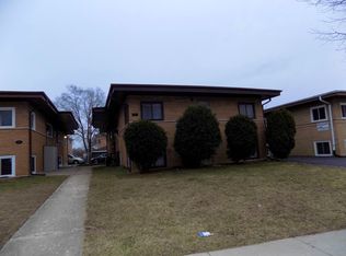 121 N May St, Addison, IL 60101