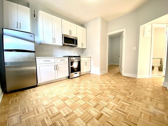 3rd image of 523 E 78th St APT 4D