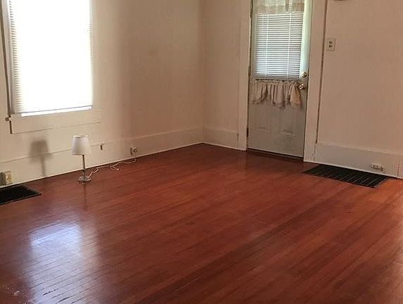3rd image of 2 Mello Ave