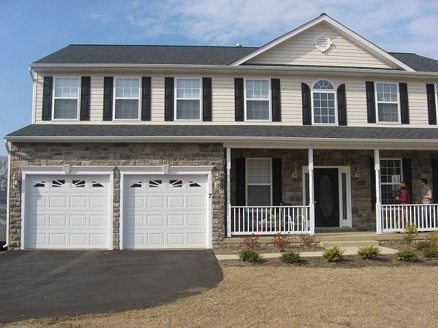 1st image of 7 Comfort Ln