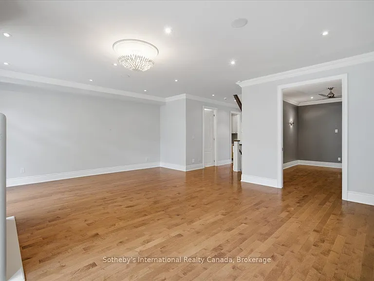 339 Randall St — Photo 24