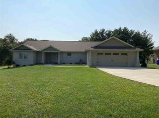 9387 Twin Bridges Rd, Alvaton, KY 42122