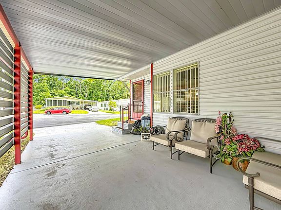 5th image of 5650 SW 54th Ter