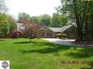 916 N Tawas Lake Rd, East Tawas, MI 48730