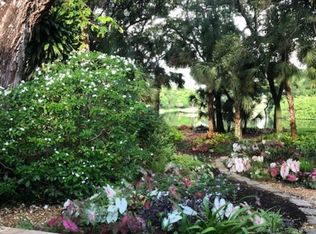 4258 Woodview Dr, Sarasota, FL 34232