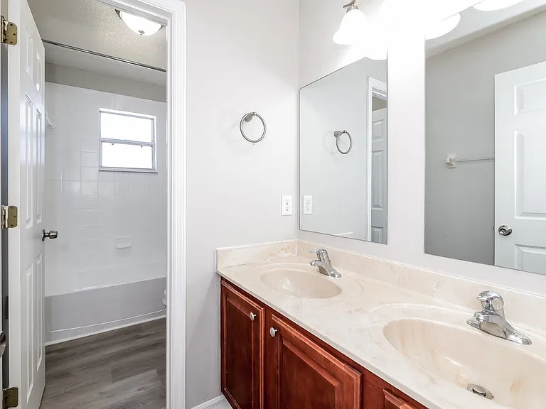 4450 Maple Chase Trl — Photo 19