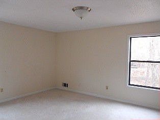 5th image of 3706 Nowlin Ln NW