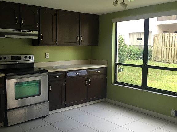 4th image of 5145 Puritan Cir #1003