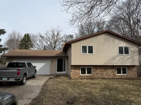 141 Australian Ave, Little Canada, MN 55117