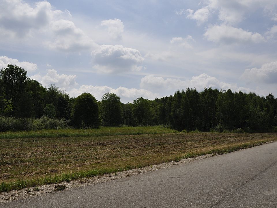 1st image of 13 Cypress Pond Ln