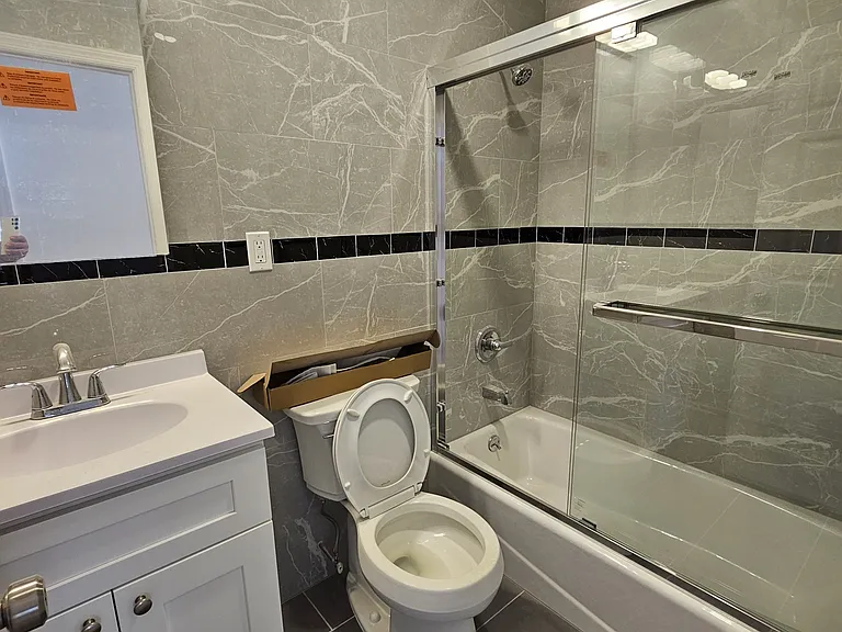 1608 Avenue R #3 — Photo 8