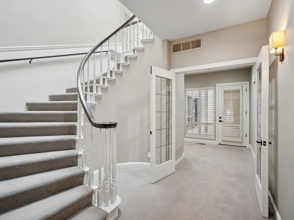 651 Manresa Ln, Los Altos, CA 94022