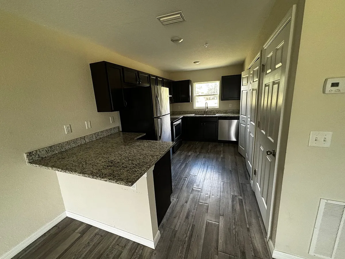 Building Photo - 8532 Juniper Rd #4
