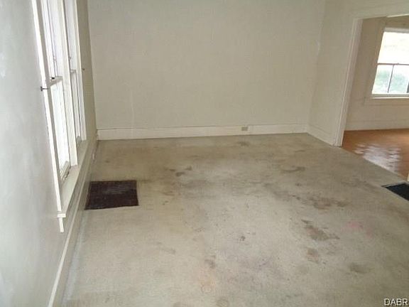 4th image of 639 Pritz Ave