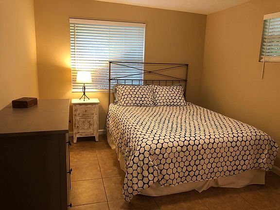 4th image of 2323 Princeton Ct