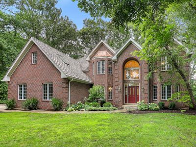 9660 Pacific Ct, Burr Ridge, IL, 60527