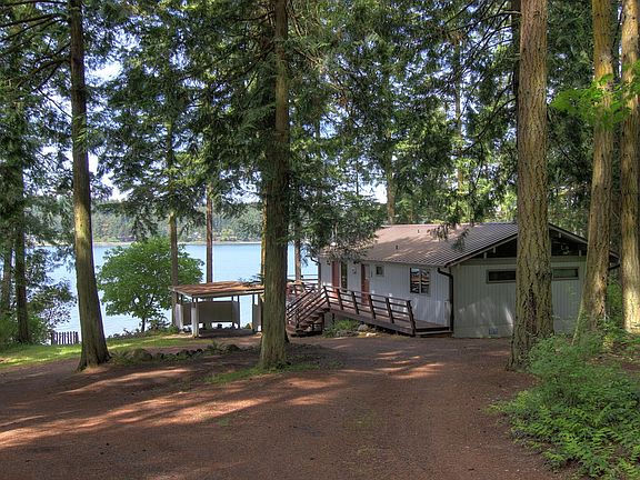 2nd image of 372 Westcott Dr