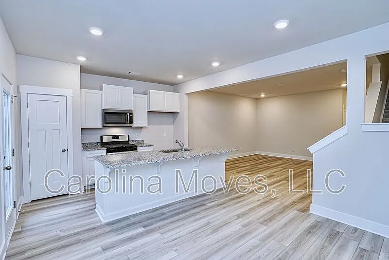 1358 Maplesmith Way