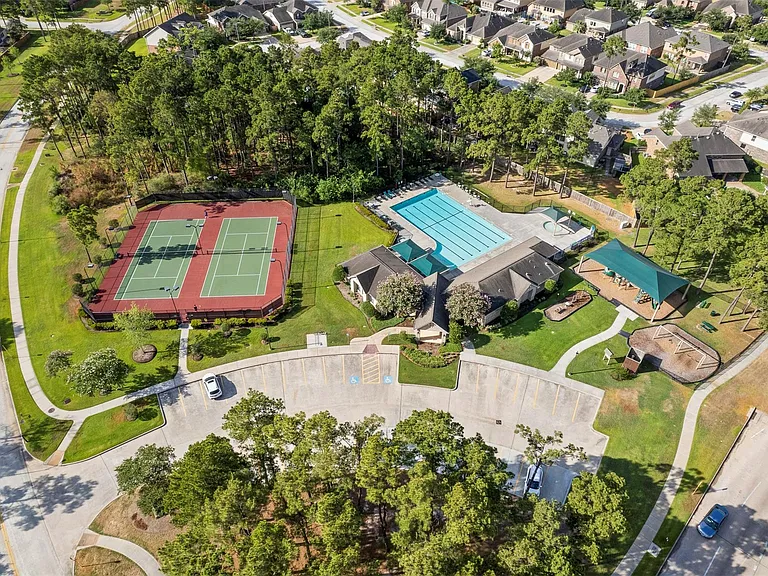 12719 Hart Hollow Ln — Photo 30