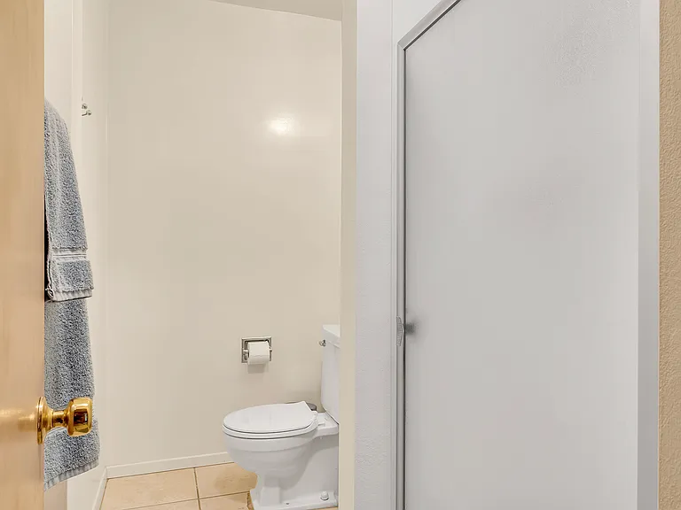25465 Seneca Dr — Photo 28