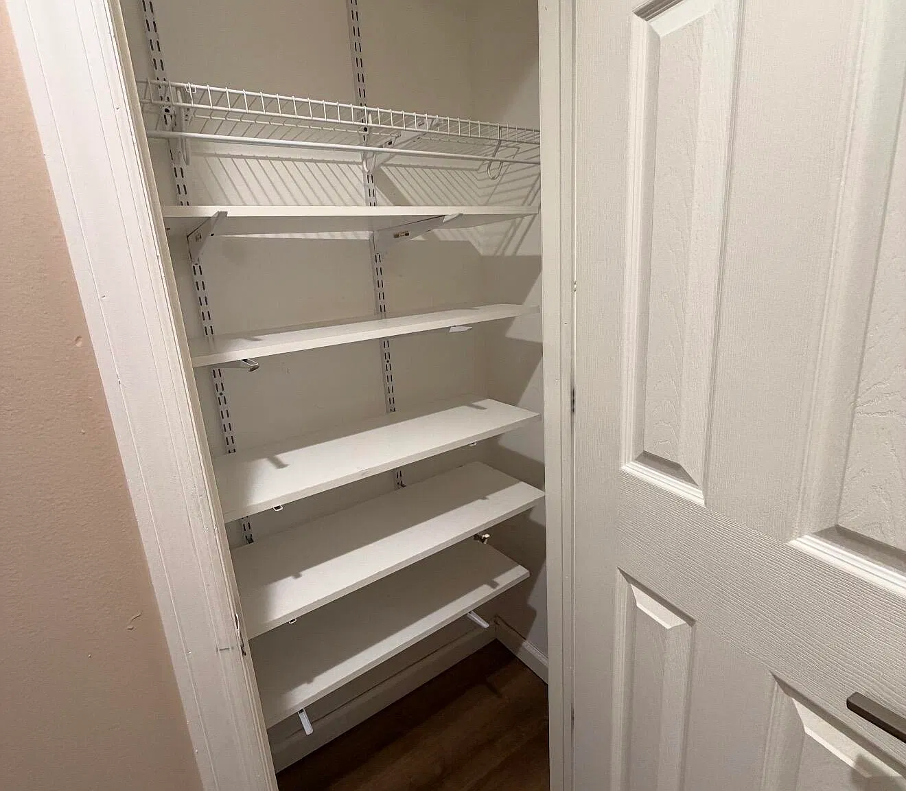 2 bed, 1.0 bath, 1200 sqft, $2,975 — Photo 2