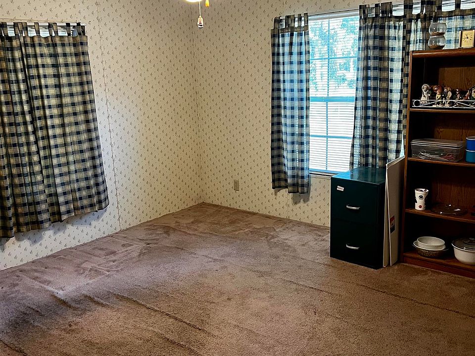 1st image of 118 Crystal Ln