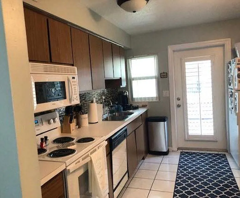 2 bed, 840 sqft, $1,540 — Photo 1