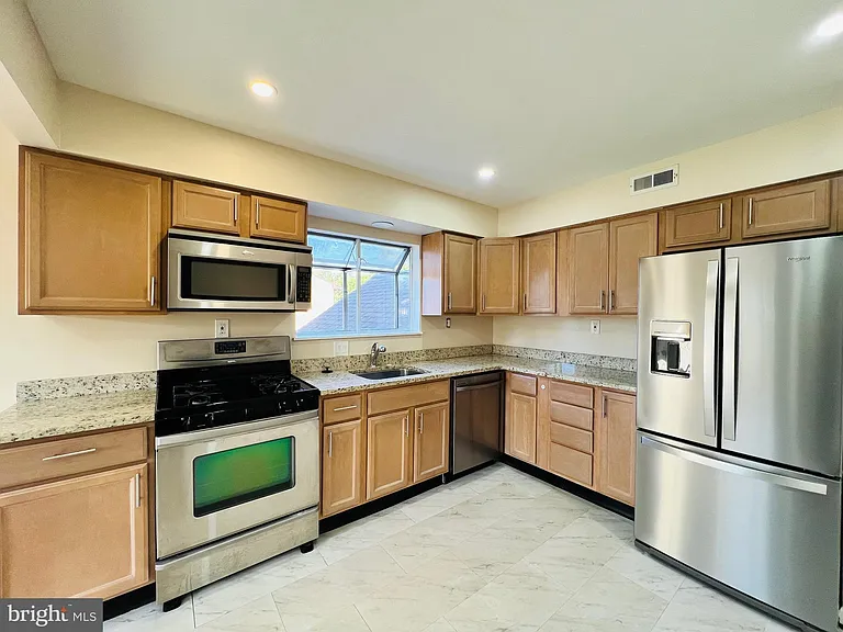 31 Belle Aire Ave — Photo 6
