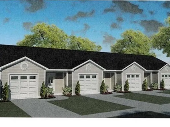 667 Treadway Blvd #22, Sheffield Lake, OH 44054