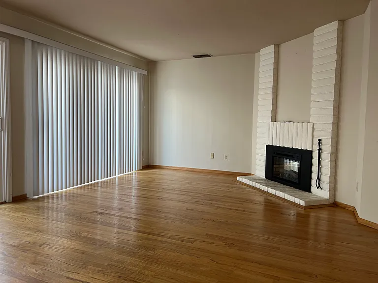 3034 Swallows Nest Dr — Photo 28