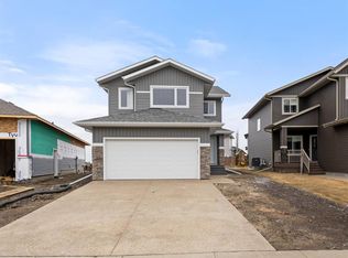 7503 N 38a Ave, Camrose, AB T4V5E3
