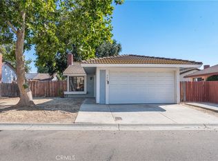 208 Honeysuckle Ln, Paso Robles, CA 93446