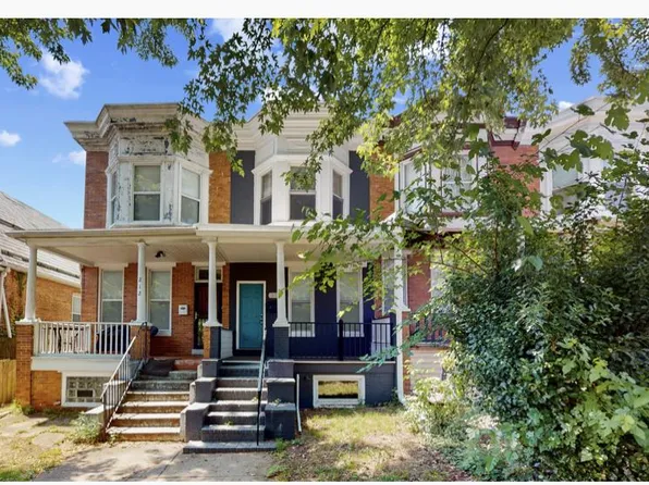 210 S Augusta Ave, Baltimore, MD 21229