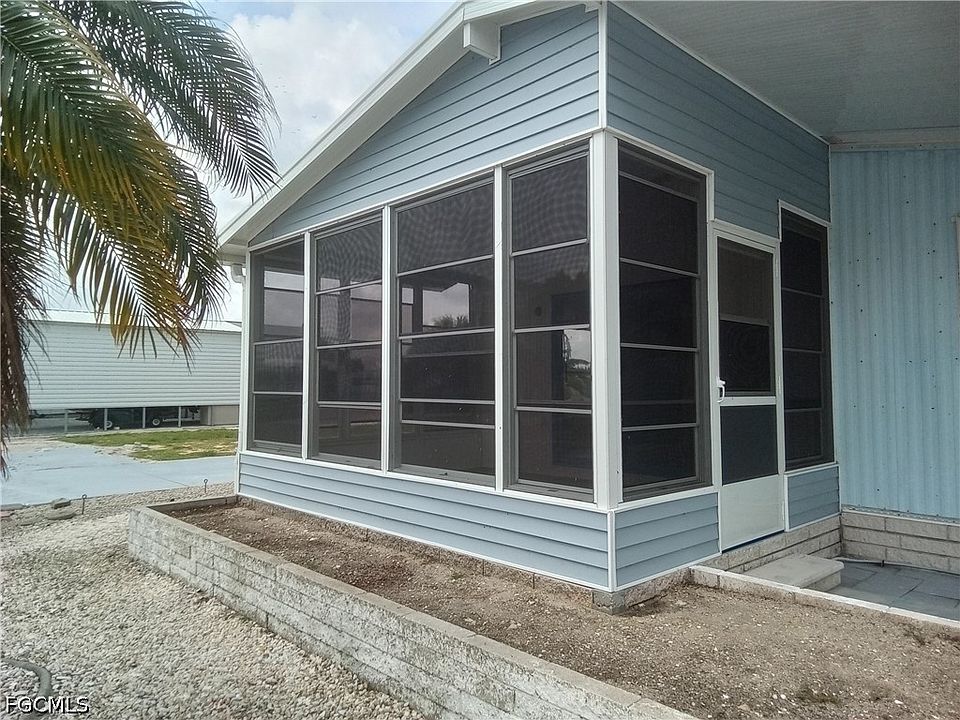 1st image of 4999 Gulfgate Ln