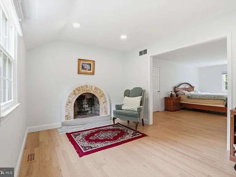 1316 Heller Dr — Photo 37