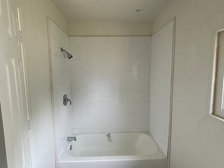 457 Olney Ave — Photo 6