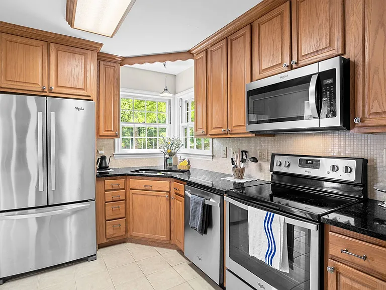 2377 Westfield Ave — Photo 32