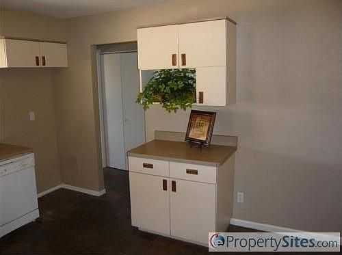5th image of 10416 N 38th Dr