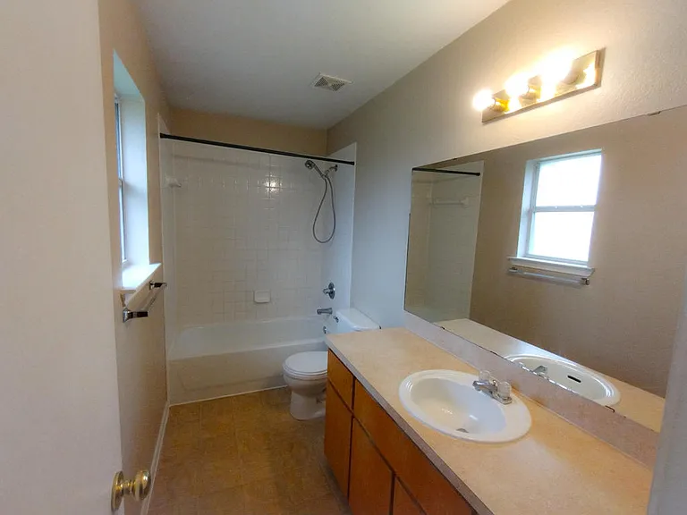 1619 Pima Trl — Photo 7