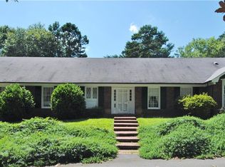 1230 Yorkshire Rd, Winston Salem, NC 27106