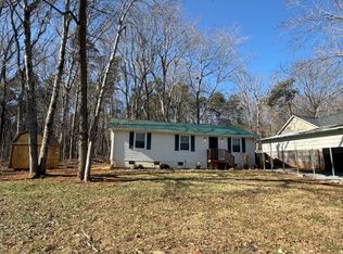 935 Country Place Rd, Asheboro, NC 27203