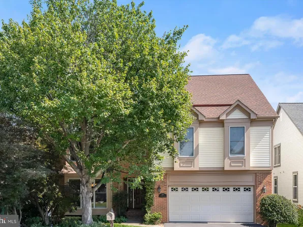 7510 Walnut Hill Ln, Falls Church, VA 22042