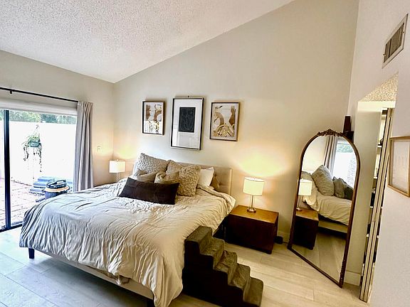 3rd image of 1400 NW 9th Avenue #B-8